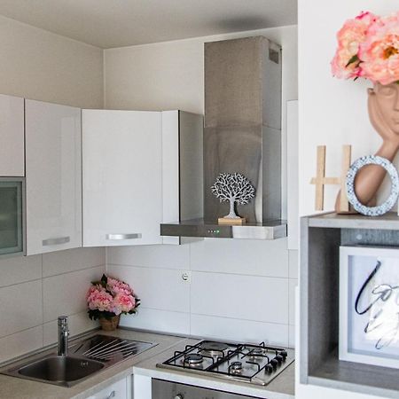 Flexible Selfcheckins 32 - Zagreb - Garage - Electric Vehicle Ccharger - Big Loggia - New - Apartments Repinc 32 Exterior photo