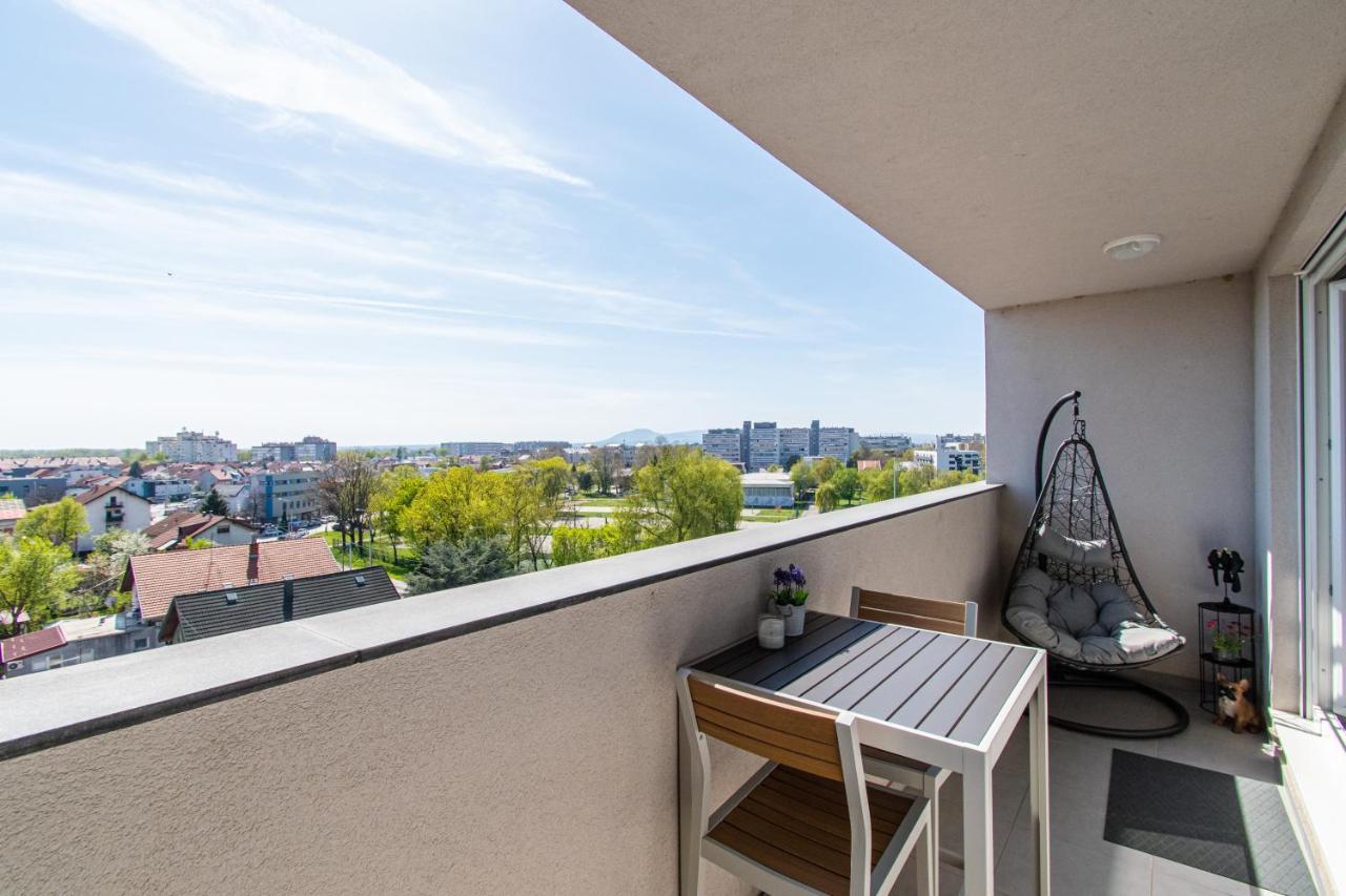 Flexible Selfcheckins 32 - Zagreb - Garage - Electric Vehicle Ccharger - Big Loggia - New - Apartments Repinc 32 Exterior photo